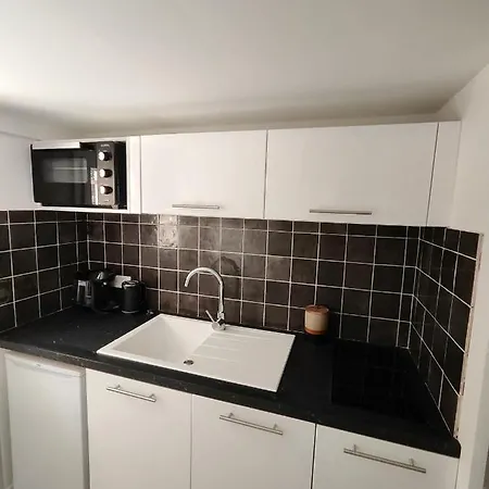 Jardin Piscine Climatisatisation Acces Apartamento