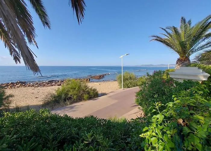 Jardin Piscine Climatisatisation Acces Apartamento Saint-Raphaël